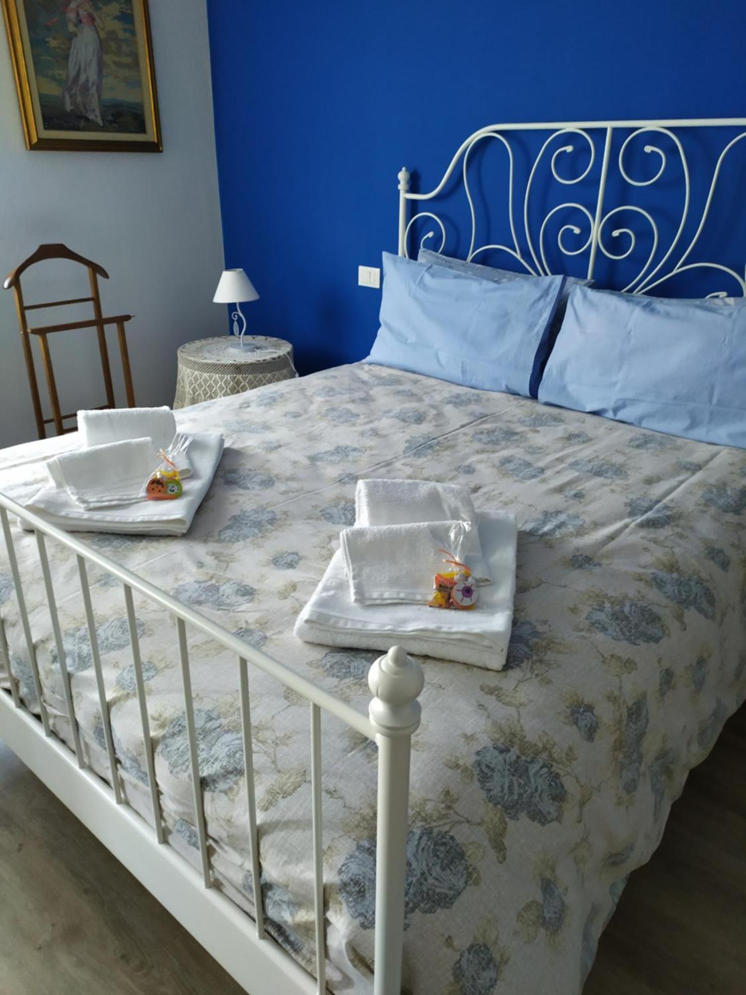 Casa Vacanze I Giardini Di Marzo Сан-Джорджо-ди-Мантова Экстерьер фото